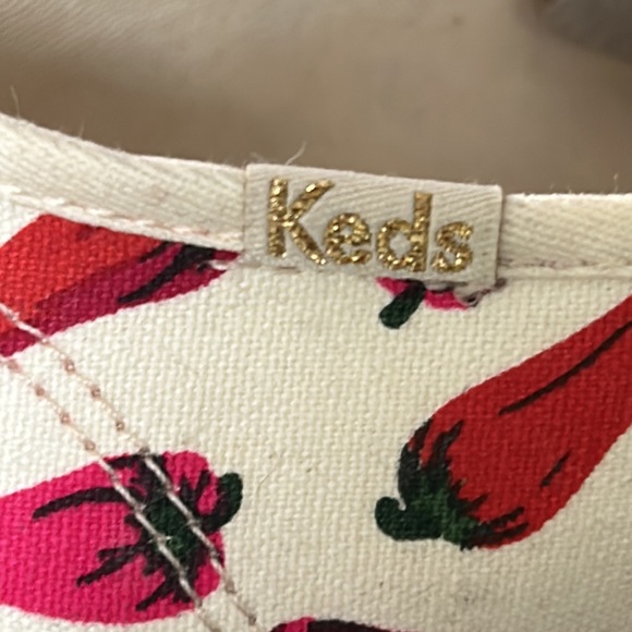 Kate Spade/Keds Red Chile Pepper canvas sneakers with pom pom laces size 7 NWOT - Picture 6 of 14
